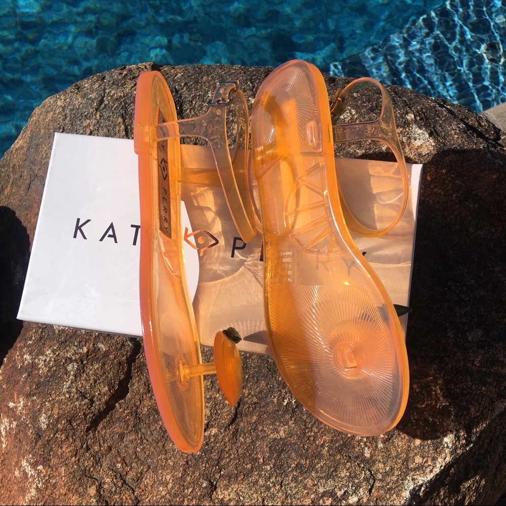 🍑NWT🍑Katy Perry Peach novelty jelly sandals - Picture 6 of 8